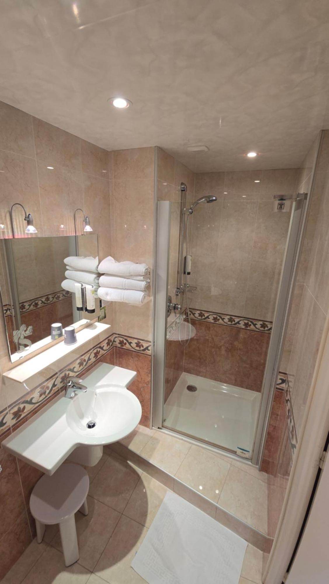 Logis & Restaurant Arcombelle Hotel