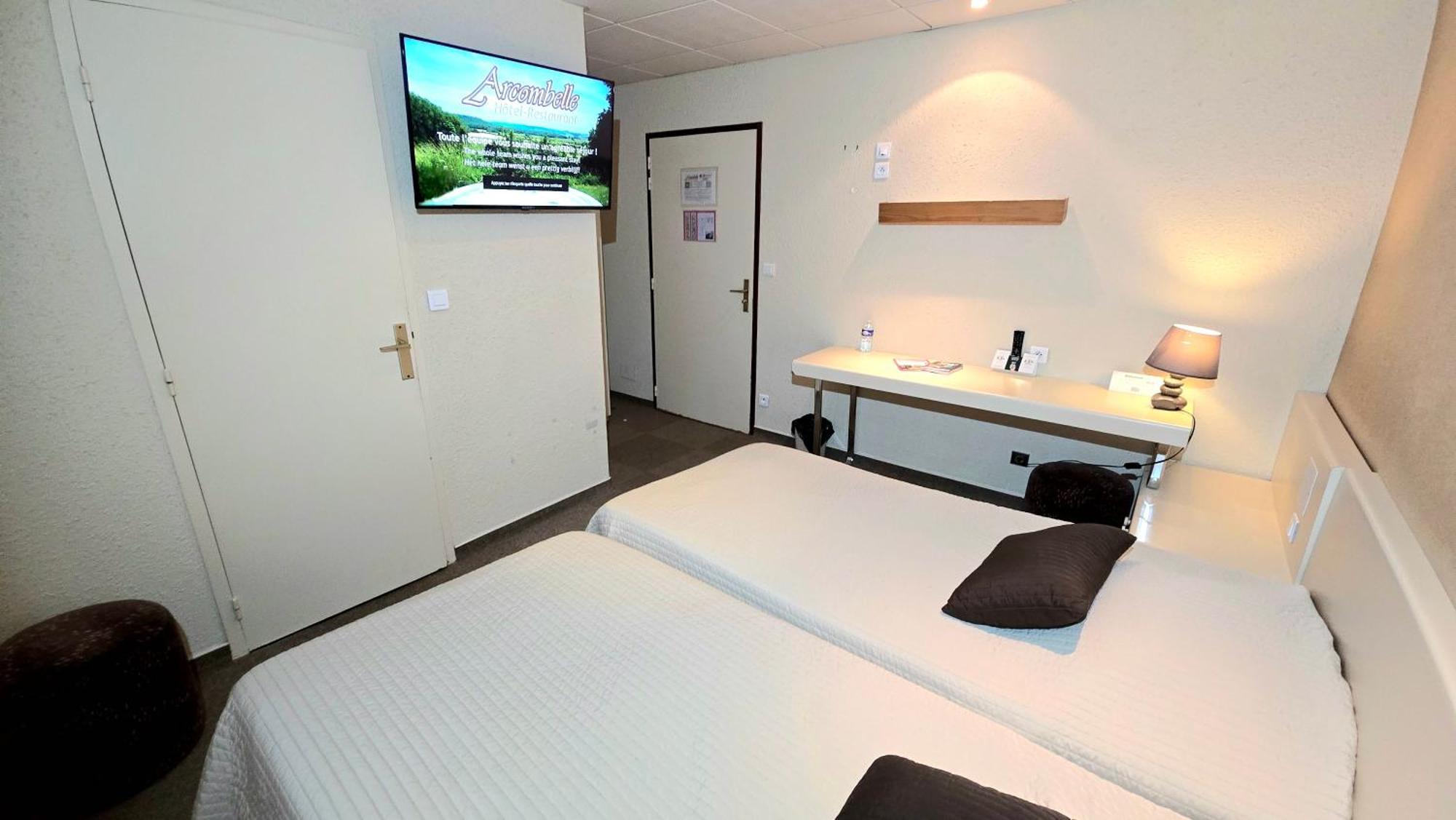 Logis & Restaurant Arcombelle Hotel 2*